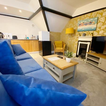 The Beach Hut - 1 Bedroom Apartment Near The Beach Bournemouth Buitenkant foto