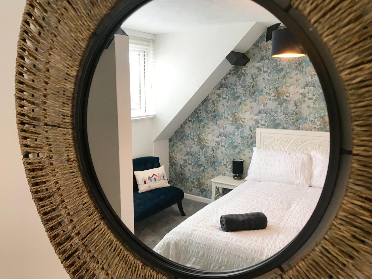 The Beach Hut - 1 Bedroom Apartment Near The Beach Bournemouth Buitenkant foto