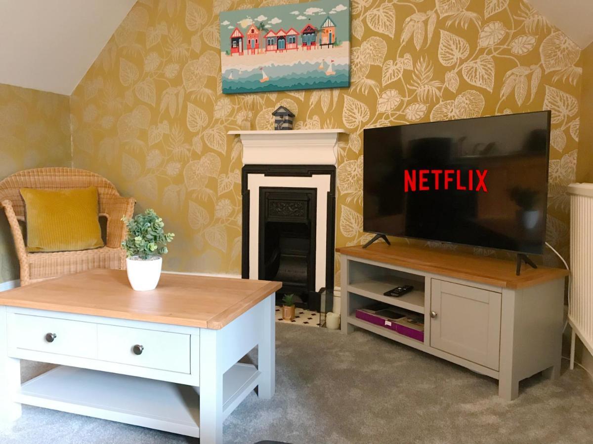 The Beach Hut - 1 Bedroom Apartment Near The Beach Bournemouth Buitenkant foto