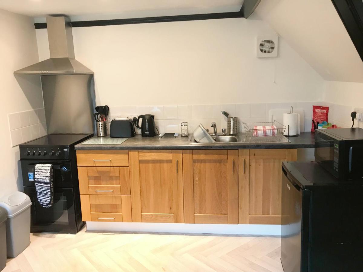 The Beach Hut - 1 Bedroom Apartment Near The Beach Bournemouth Buitenkant foto